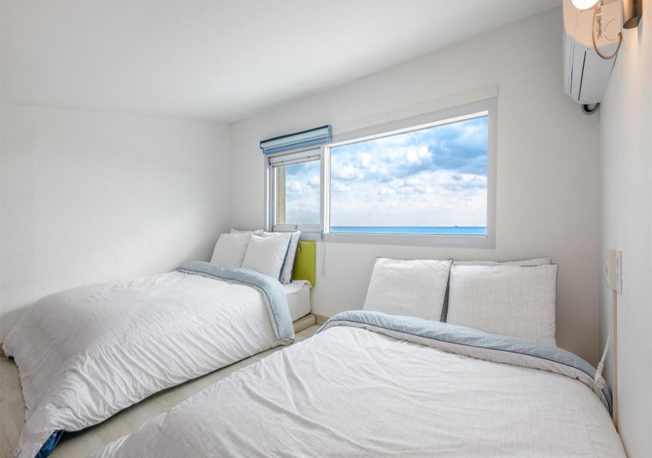 Jeju Turning Point Pension Seogwipo Exterior photo